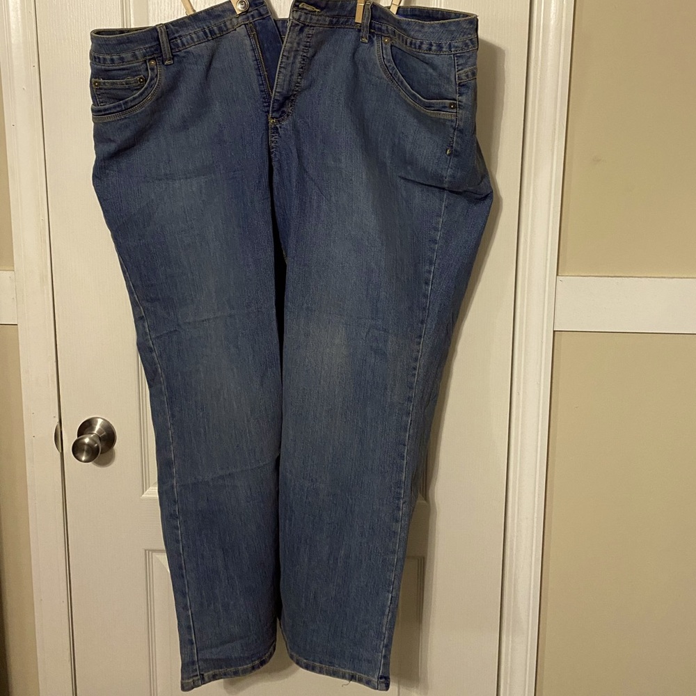 Just My Size 26W short boot leg jeans.